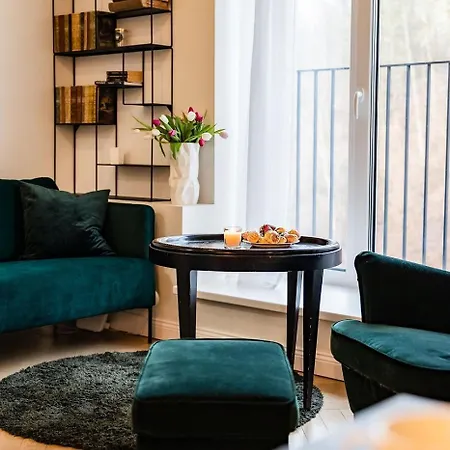 Ada Johanna Castle Hills Apartament